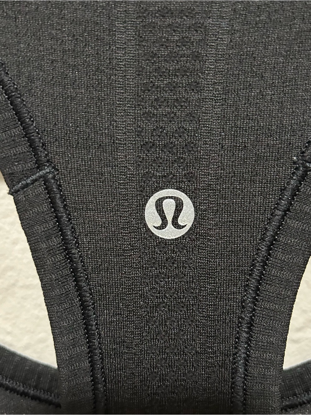 Lululemon Swiftly Tech Racerback Tank Black Size 8 Seamless Running - Picture 3 of 5
